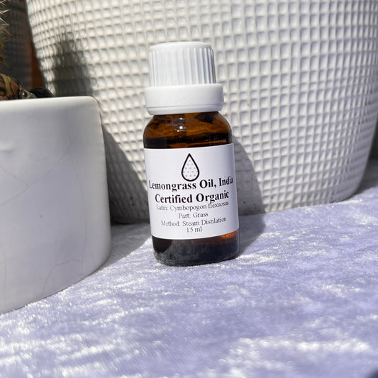 LEMONGRASS ESSENTIAL OIL, INDIA